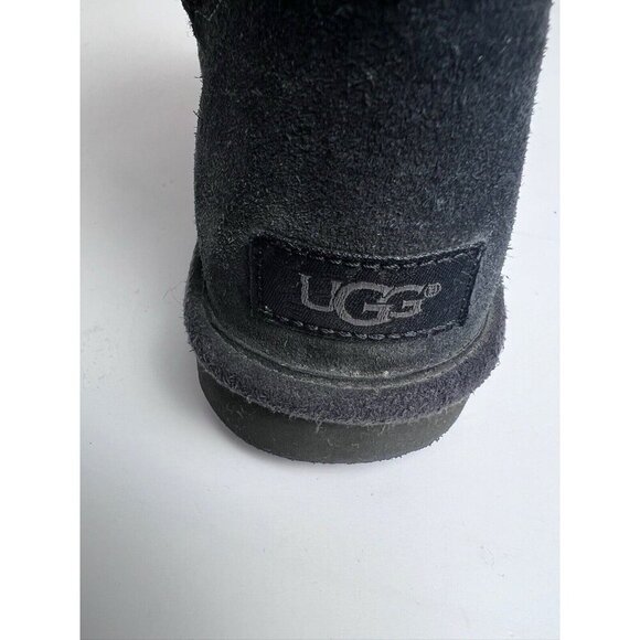 Ugg Gita Boot Genuine Shearling Asphalt Black Suede Size 7 Bow - Picture 8 of 10